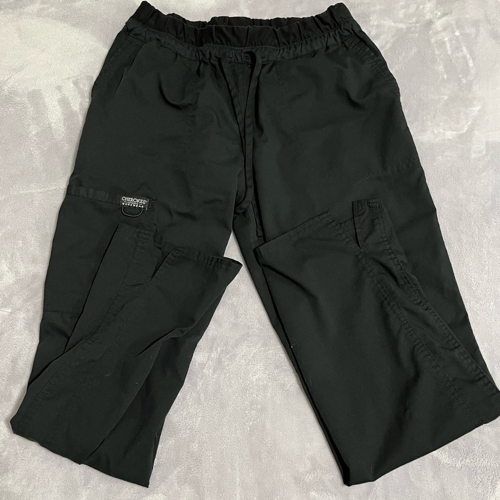 Women’s Cherokee Workwear Black Scrub Pants Size Medium.